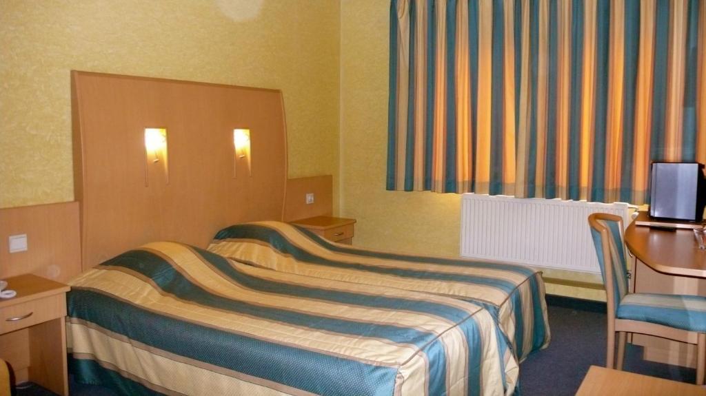 Hotel Le Joli Bois Waterloo Ruang foto